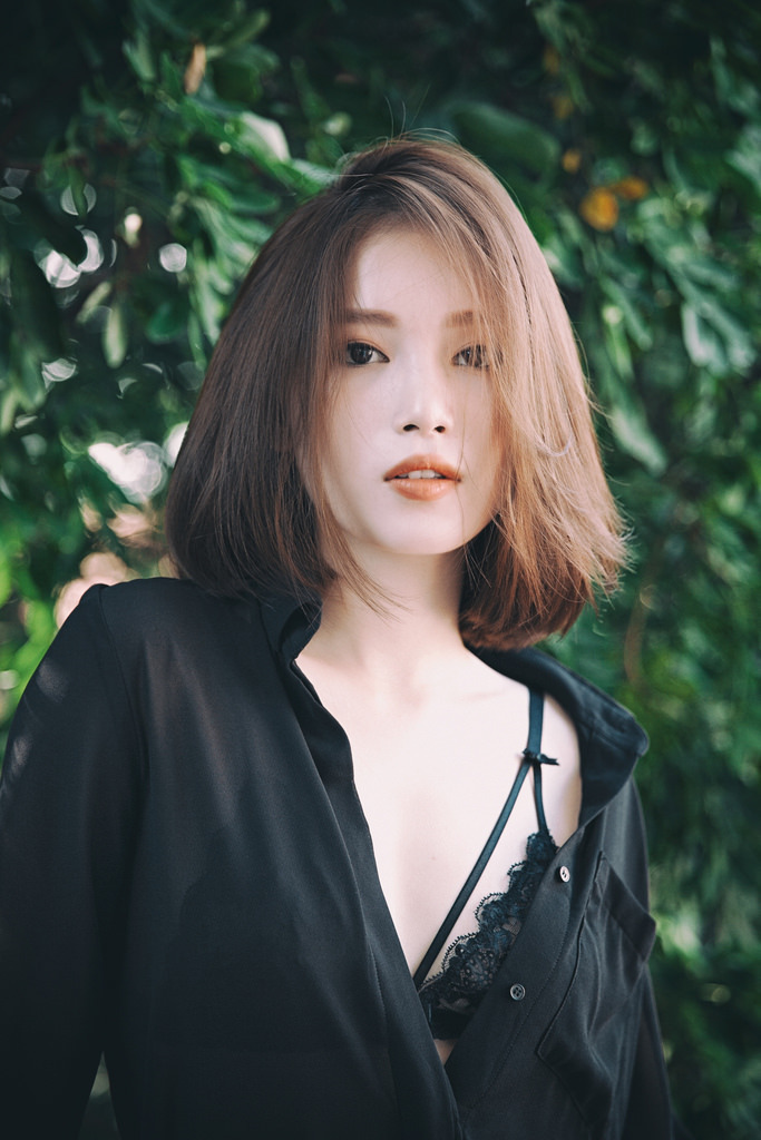 4女厕一个接一个嘘嘘